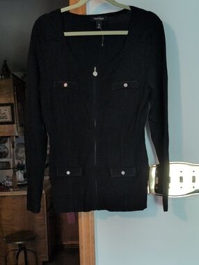 White House/Black Market Black Zip-Front Knit Jacket with Pocket Flaps